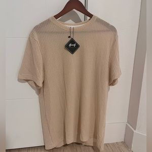 Men’s Beige Knitted Waffle T-Shirt Size Large NWT